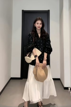 Plus-Size Black Polka Dot Long Sleeve Top with Lantern Sleeves - Minimalist Linen Spring Shirt for Curvy Women