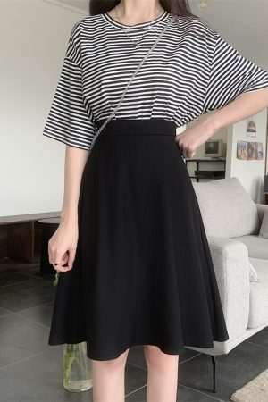 Plus Size Black Puffed A-Line Skirt for Summer, High-Waisted Umbrella Design, Slimming Anti-Exposure Style for Curvy Women
