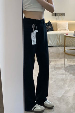 Plus-Size Black Straight-Leg Jeans for Petite Women - 2025 New Style, Loose Fit, Casual Fashion Essential