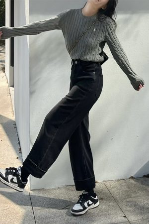 Plus Size Black Straight-Leg Jeans for Women, 2025 New Style, Loose Nine-Point Wide-Leg Pants for Pear-Shaped Figures