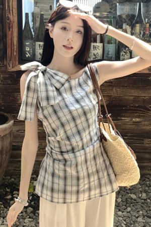 Plus Size Checkered Sleeveless Shirt for Women - Summer French Style Tie-Up Top, Slim Fit, Perfect for Casual Outings and Y2K Fashion