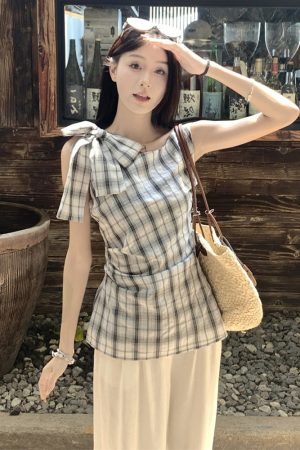 Plus Size Checkered Sleeveless Shirt for Women - Summer French Style Tie-Up Top, Slim Fit, Perfect for Casual Outings and Y2K Fashion