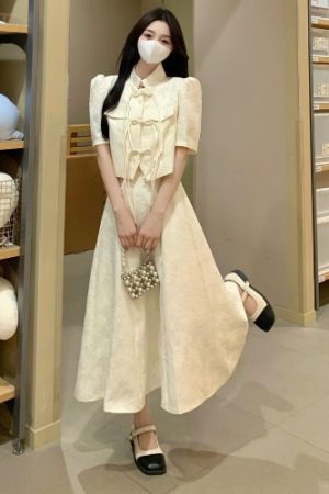 Plus-Size Chinese Style Short Sleeve Jacket for Women, Slimming High-Waisted Retro Half-Length Dress, Elegant National Wind Fashion