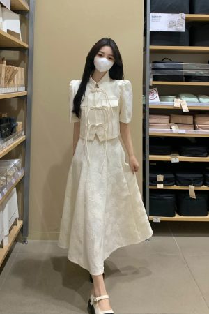 Plus-Size Chinese Style Short Sleeve Jacket for Women, Slimming High-Waisted Retro Half-Length Dress, Elegant National Wind Fashion