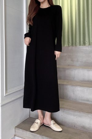 Plus Size Cotton Round Neck Mid-Length Dress, Loose Fit Short Sleeve & Long Sleeve, Slimming Straight Skirt for Spring & Summer