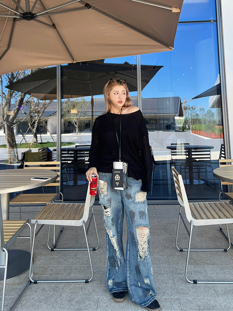 Plus Size Cropped Blue Slouchy Knit Sweater with Asymmetrical Neck - Lazy Style Slimming Fashion for 2024 Plus Size Cropped Blue Slouchy Knit Sweater with Asymmetrical Neck - Lazy Style Slimming Fashion for 2024