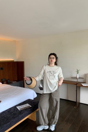 Plus Size Cute Cream Dog Print Long Sleeve T-Shirt - Round Neck Sun Protection Cover-Up - Casual 90s Style Top