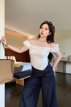 Plus Size Designer Lace One-Shoulder Top - Slimming Pleated Short T-Shirt for Summer - Trendy Chubby Style