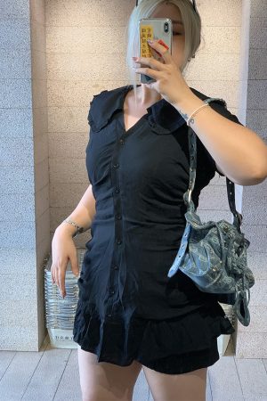 Plus Size Elegant A-Line Little Black Dress, Pleated Chiffon Commuter Style, French-Inspired Design for Effortless Chic Look