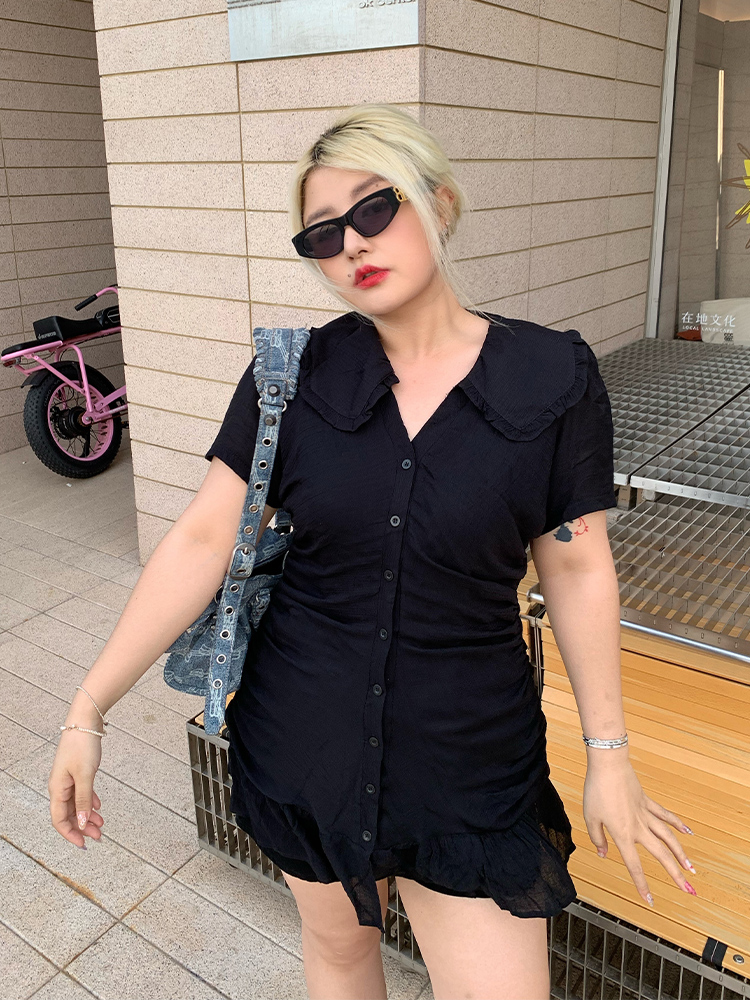 Plus Size Elegant A-Line Little Black Dress, Pleated Chiffon Commuter Style, French-Inspired Design for Effortless Chic Look Plus Size Elegant A-Line Little Black Dress, Pleated Chiffon Commuter Style, French-Inspired Design for Effortless Chic Look