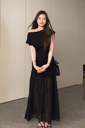 Plus-Size Flattering Off-Shoulder Summer Dress, Long Patchwork Little Black Dress for Women, Trendy and Fashionable Design