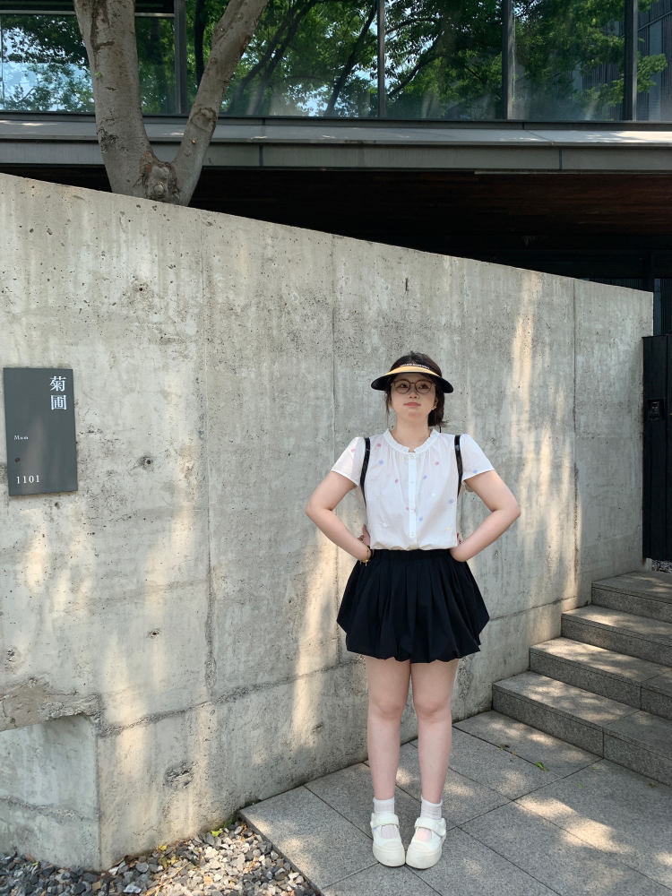 Plus Size Floral Embroidered Short Sleeve Shirt - Slightly Chubby Alice Summer Dream Top in Colorful Y2K Style Plus Size Floral Embroidered Short Sleeve Shirt - Slightly Chubby Alice Summer Dream Top in Colorful Y2K Style