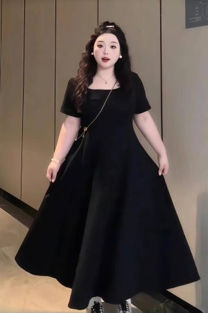 Plus-Size French Hepburn-Style Square-Neck Dress with Flattering A-Line Skirt for Summer, Perfect for Pear-Shaped Figures