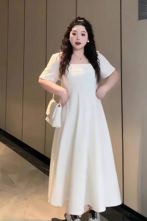Plus-Size French Hepburn-Style Square-Neck Dress with Flattering A-Line Skirt for Summer, Perfect for Pear-Shaped Figures