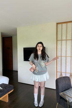 Plus Size Gray Cartoon Print Animal Party T-Shirt - Loose Fit Short Sleeve Top for Casual Style