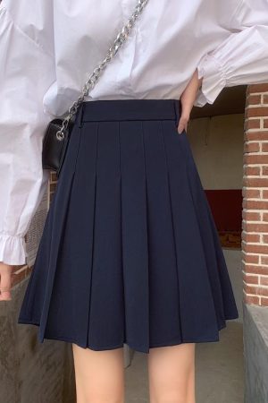 Plus Size Gray High-Waisted A-Line Pleated Skirt for Women - Slimming Short Solid Color Design with Sophisticated Style