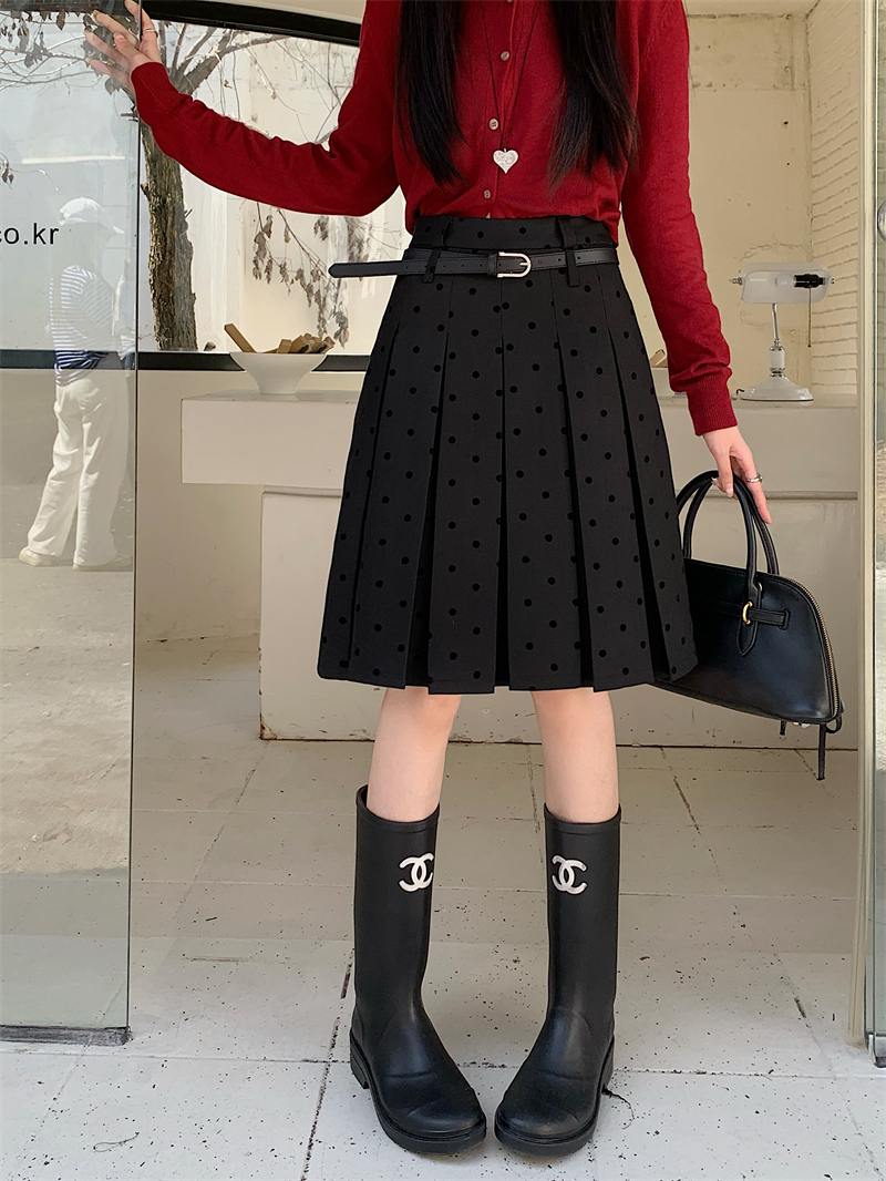 Plus Size Gray Polka Dot High-Waisted A-Line Skirt - Women's College Style Mid-Length Pleated Skirt for Spring and Summer Plus Size Gray Polka Dot High-Waisted A-Line Skirt - Women's College Style Mid-Length Pleated Skirt for Spring and Summer