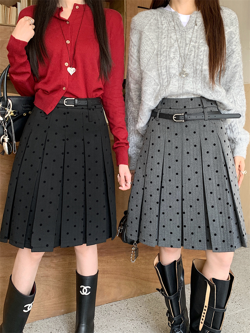 Plus Size Gray Polka Dot High-Waisted A-Line Skirt - Women's College Style Mid-Length Pleated Skirt for Spring and Summer Plus Size Gray Polka Dot High-Waisted A-Line Skirt - Women's College Style Mid-Length Pleated Skirt for Spring and Summer