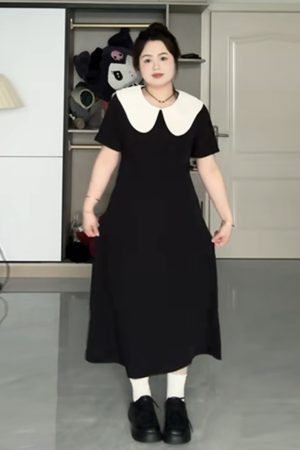 Plus-Size Hepburn-Style Summer Dress with Bellflower Design, Slimming Waist, French Doll Collar, Vintage Tea Dress for Curvy Women