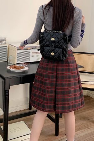 Plus-Size High-Waisted A-Line Pleated Skirt in Red Plaid - Mid-Length, Flattering Design for Spring and Summer Fashion