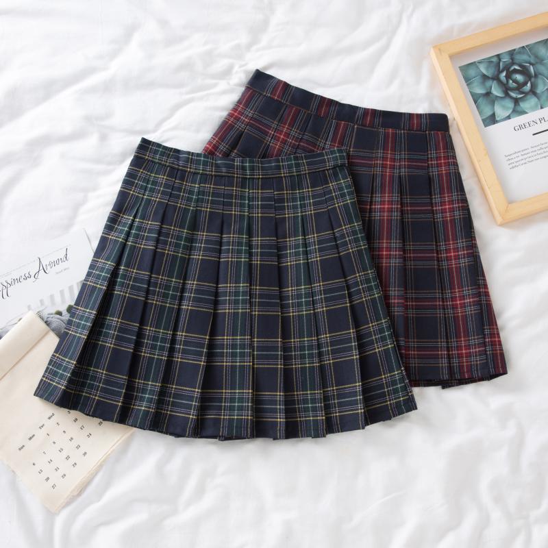 Plus-Size High-Waisted JK Japanese-Style Plaid Pleated Skirt, Slimming Puffed A-Line Design for Women, College Casual Fashion Plus-Size High-Waisted JK Japanese-Style Plaid Pleated Skirt, Slimming Puffed A-Line Design for Women, College Casual Fashion