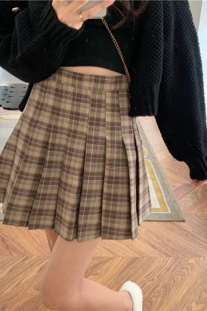 Plus Size High-Waisted Plaid Pleated Skirt for Women - 2025 Spring Summer College Style Short Skirt, Anti-Exposure Design