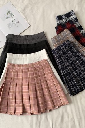 Plus Size High-Waisted Plaid Pleated Skirt for Women - 2025 Spring Summer College Style Short Skirt, Anti-Exposure Design