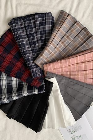 Plus Size High-Waisted Plaid Pleated Skirt for Women - 2025 Spring Summer College Style Short Skirt, Anti-Exposure Design