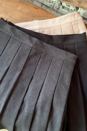 Plus Size High-Waisted Plaid Pleated Skirt for Women - 2025 Spring Summer College Style Short Skirt, Anti-Exposure Design