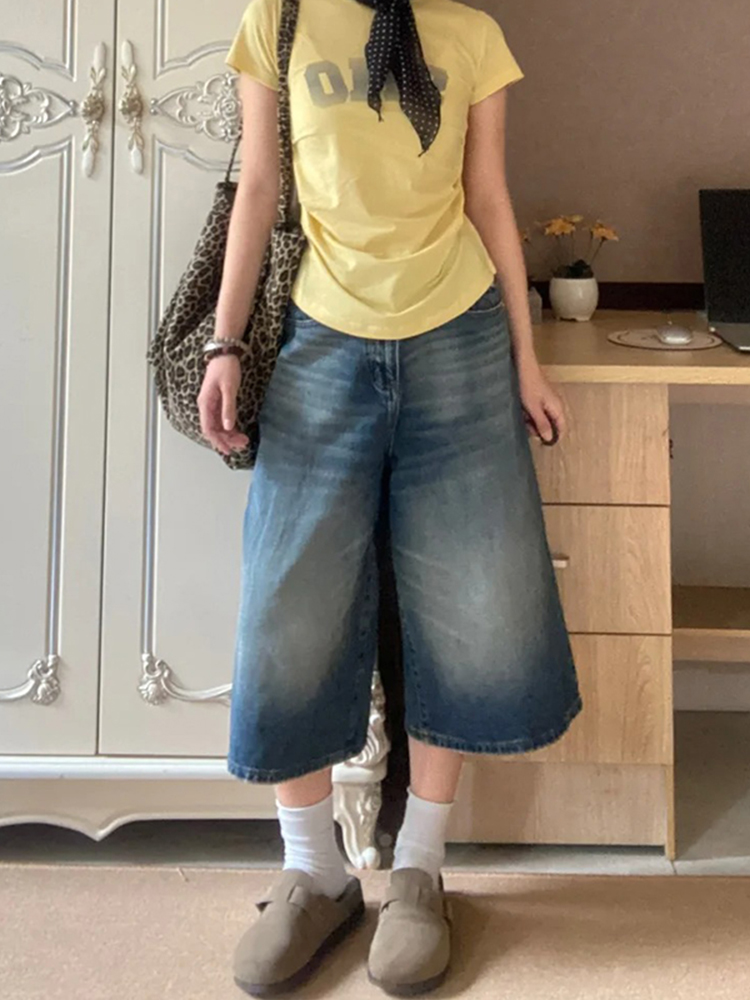 Plus Size High-Waisted Wide-Leg Denim Capri Pants for Women - Flattering Loose Fit American Style Shorts 2025 Plus Size High-Waisted Wide-Leg Denim Capri Pants for Women - Flattering Loose Fit American Style Shorts 2025