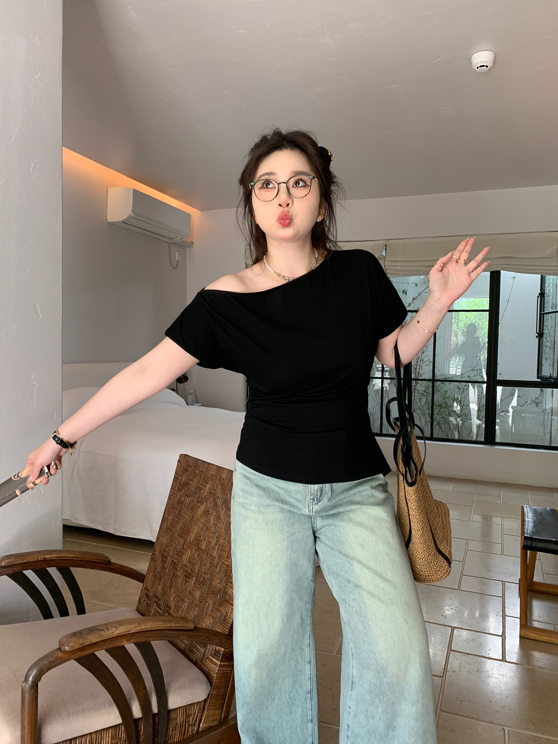 Plus-Size Irregular Off-Shoulder Short Sleeve T-Shirt - Comfortable Slimming Top for Casual Wear Plus-Size Irregular Off-Shoulder Short Sleeve T-Shirt - Comfortable Slimming Top for Casual Wear