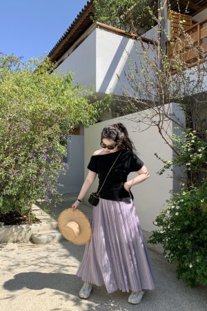 Plus-Size Irregular Off-Shoulder Short Sleeve T-Shirt - Comfortable Slimming Top for Casual Wear