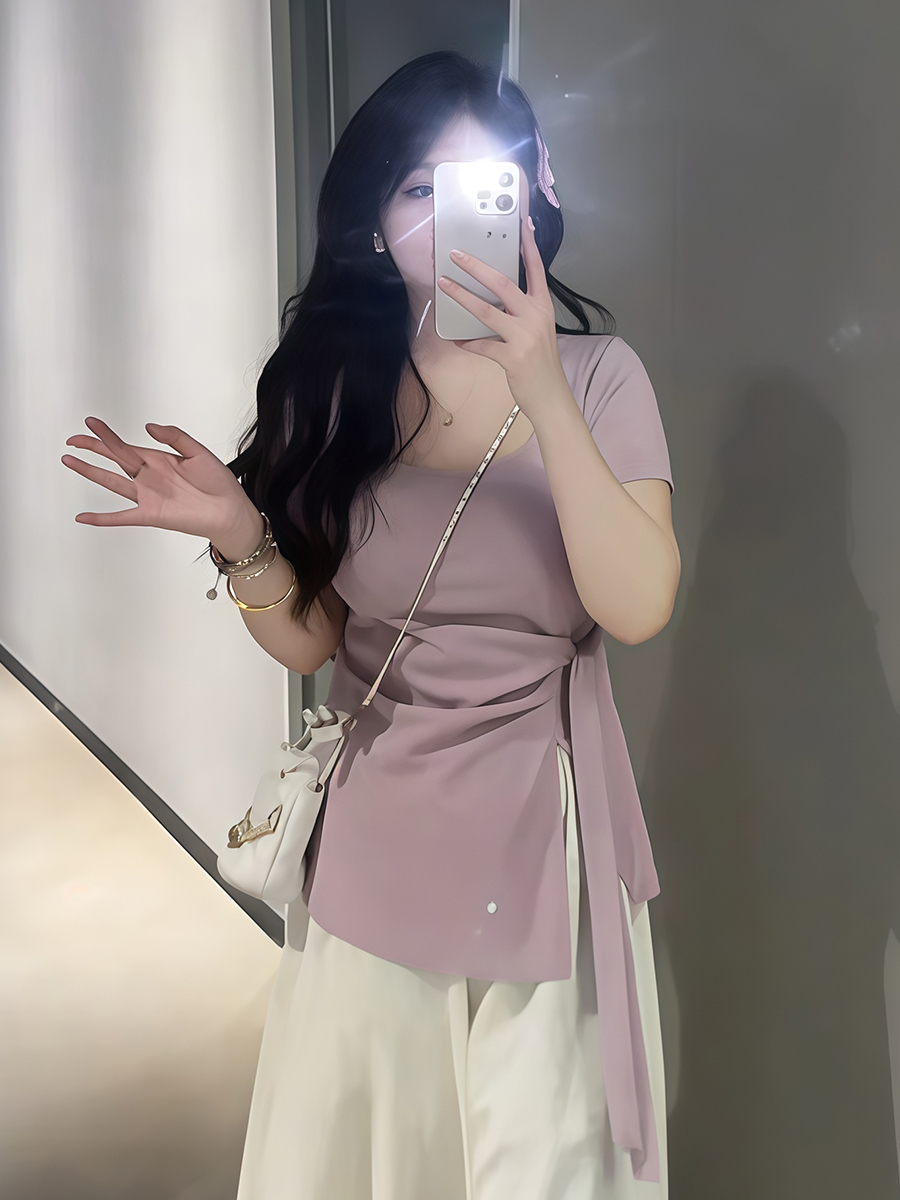 Plus-Size Irregular U-Neck Short Sleeve T-Shirt for Women - Flattering Cinched Waist, Summer Essential, French Design Plus-Size Irregular U-Neck Short Sleeve T-Shirt for Women - Flattering Cinched Waist, Summer Essential, French Design