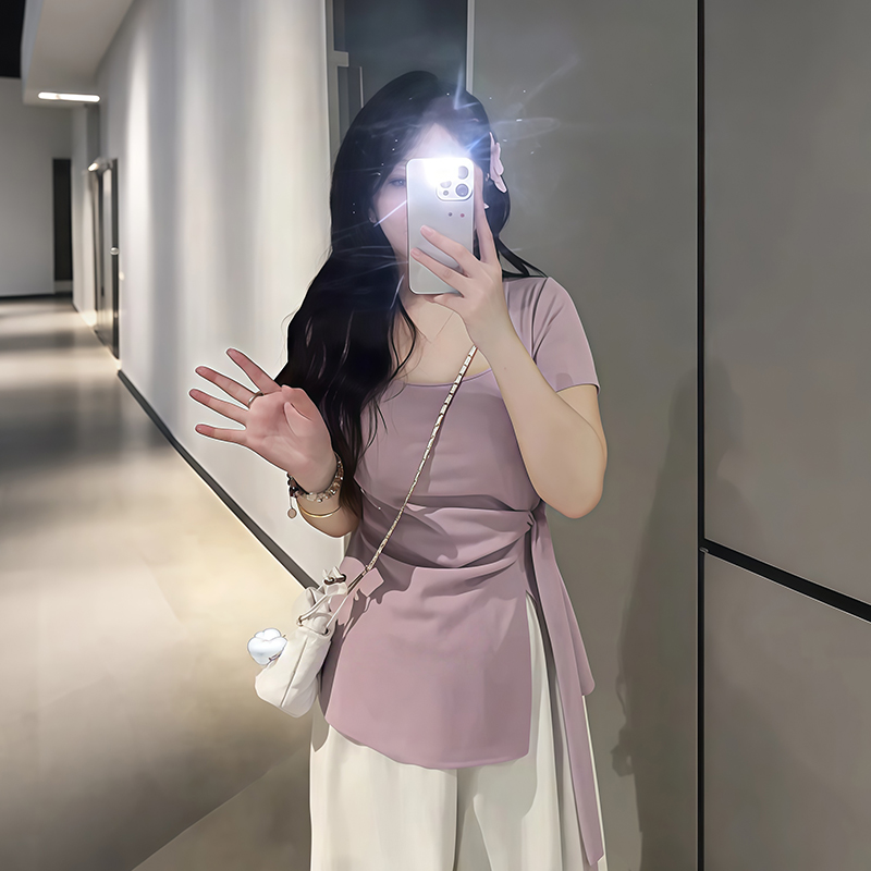 Plus-Size Irregular U-Neck Short Sleeve T-Shirt for Women - Flattering Cinched Waist, Summer Essential, French Design Plus-Size Irregular U-Neck Short Sleeve T-Shirt for Women - Flattering Cinched Waist, Summer Essential, French Design