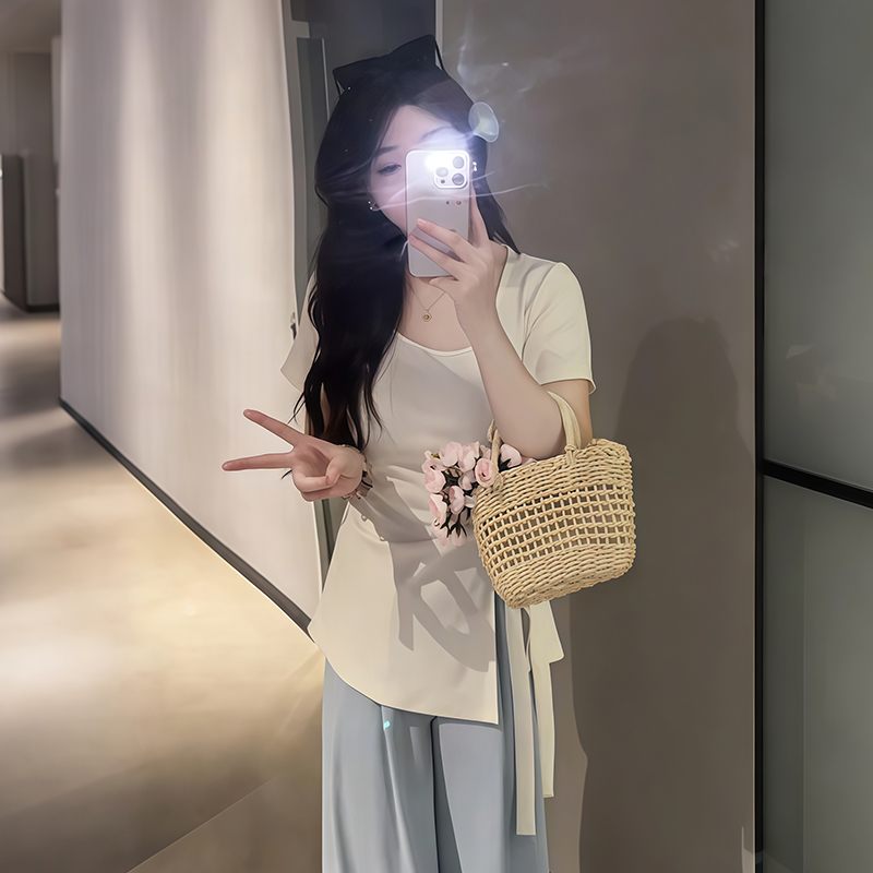 Plus-Size Irregular U-Neck Short Sleeve T-Shirt for Women - Flattering Cinched Waist, Summer Essential, French Design Plus-Size Irregular U-Neck Short Sleeve T-Shirt for Women - Flattering Cinched Waist, Summer Essential, French Design