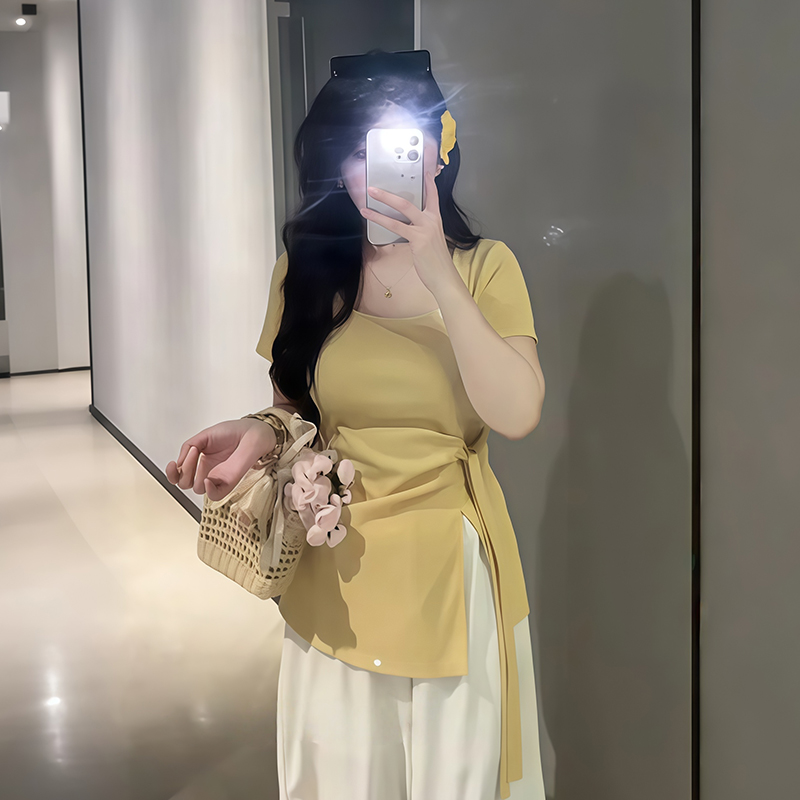 Plus-Size Irregular U-Neck Short Sleeve T-Shirt for Women - Flattering Cinched Waist, Summer Essential, French Design Plus-Size Irregular U-Neck Short Sleeve T-Shirt for Women - Flattering Cinched Waist, Summer Essential, French Design