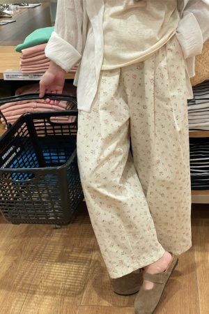 Plus Size Japanese Style Polka Dot Balloon Pants for Women, Loose Slimming Nine-Point Casual Summer Trousers for Plus-Size Petites