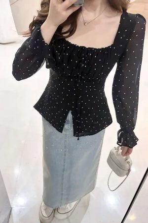 Plus Size Korean-Style Black Polka Dot Blouse for Women - Flattering Square Neck, Waist-Cinching Design, Perfect for Chubby Figures