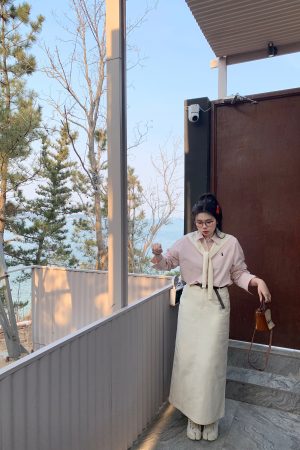 Plus-Size Korean-Style Minimalist White A-Line Skirt - Slightly Chubby Casual Short Skirt for Versatile Everyday Wear