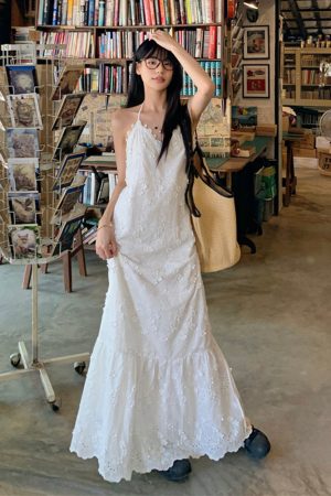 Plus-Size Lace Camisole Dress for Women, Summer French Style, Loose-Fitting Backless A-Line Long Dress, Slimming 90s Inspired Fashion