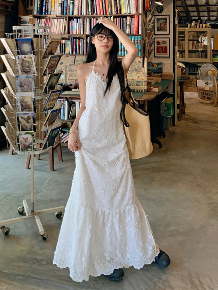 Plus-Size Lace Camisole Dress for Women, Summer French Style, Loose-Fitting Backless A-Line Long Dress, Slimming 90s Inspired Fashion Plus-Size Lace Camisole Dress for Women, Summer French Style, Loose-Fitting Backless A-Line Long Dress, Slimming 90s Inspired Fashion