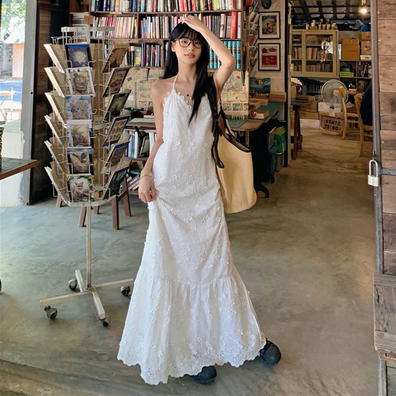 Plus-Size Lace Camisole Dress for Women, Summer French Style, Loose-Fitting Backless A-Line Long Dress, Slimming 90s Inspired Fashion Plus-Size Lace Camisole Dress for Women, Summer French Style, Loose-Fitting Backless A-Line Long Dress, Slimming 90s Inspired Fashion