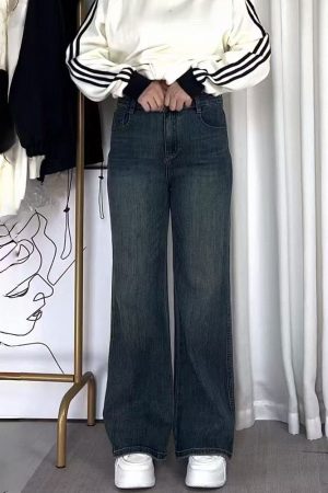 Plus-Size Loose Straight-Leg Jeans for Pear-Shaped Figures, Slimming Fit for Thick Thighs and Wide Hips, Trendy Comfort Fashion