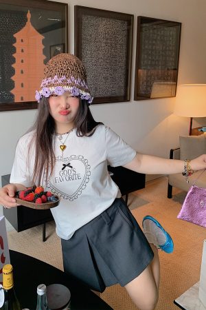 Plus Size Love Heart Bow Short Sleeve T-shirt for Women - Unique Beautiful Design - Spring/Summer 2025 - Y2K Korean Style Fashion