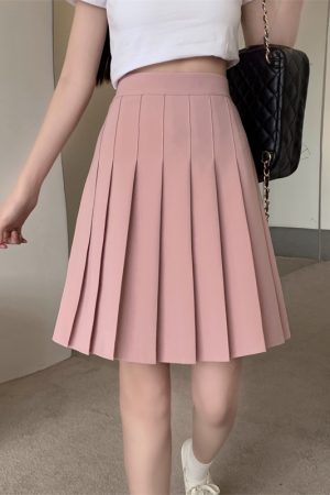 Plus Size Mid-Length Pink Pleated Skirt for Women, High-Waisted A-Line Design, Flattering College Style for Summer