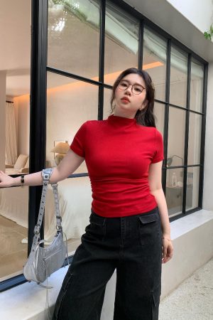 Plus Size Minimalist Fitted Half-High Neck Pleated Short Sleeve High-Stretch T-Shirt for Summer - Slimming and Stylish