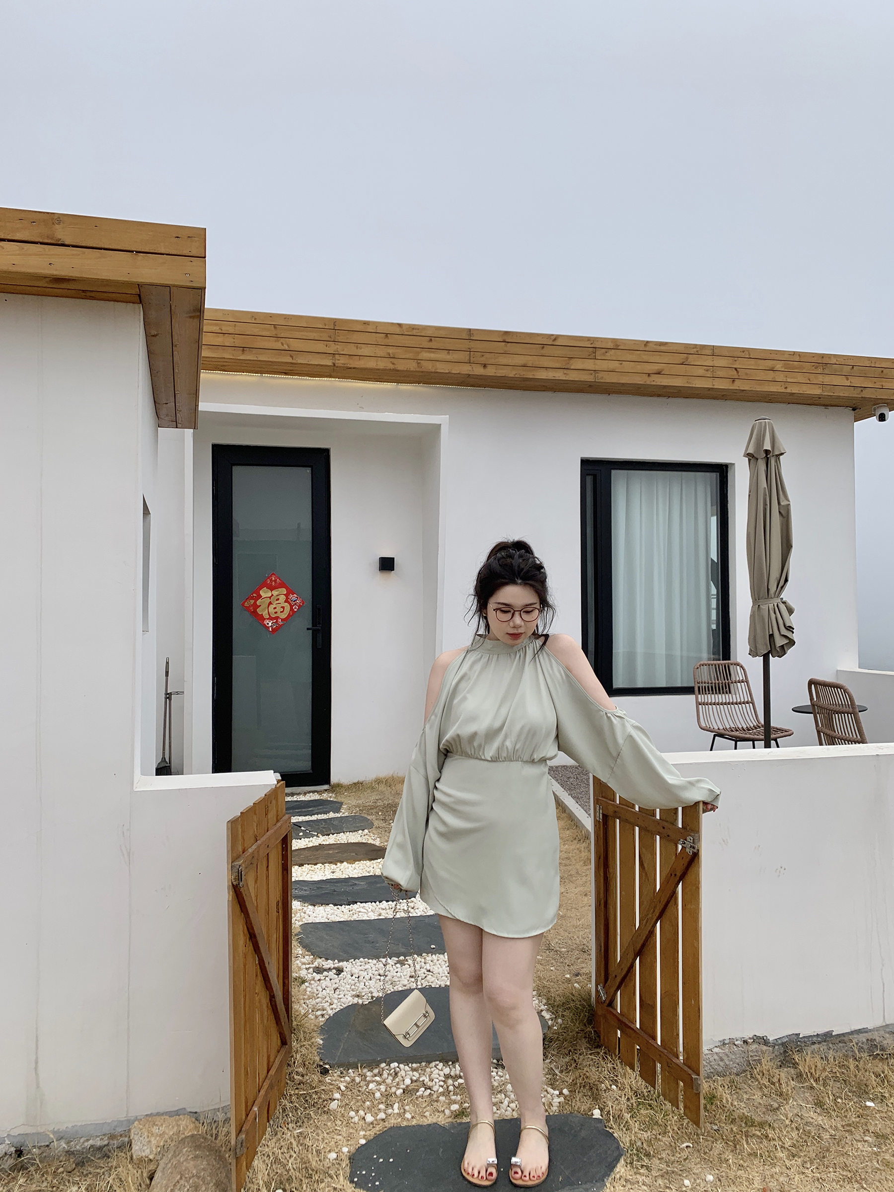 Plus Size Off-Shoulder Halter Long Sleeve Shirt Dress in Pure Desire Style - Trendy Chubby Fit, Fashionable Everyday Wear Plus Size Off-Shoulder Halter Long Sleeve Shirt Dress in Pure Desire Style - Trendy Chubby Fit, Fashionable Everyday Wear