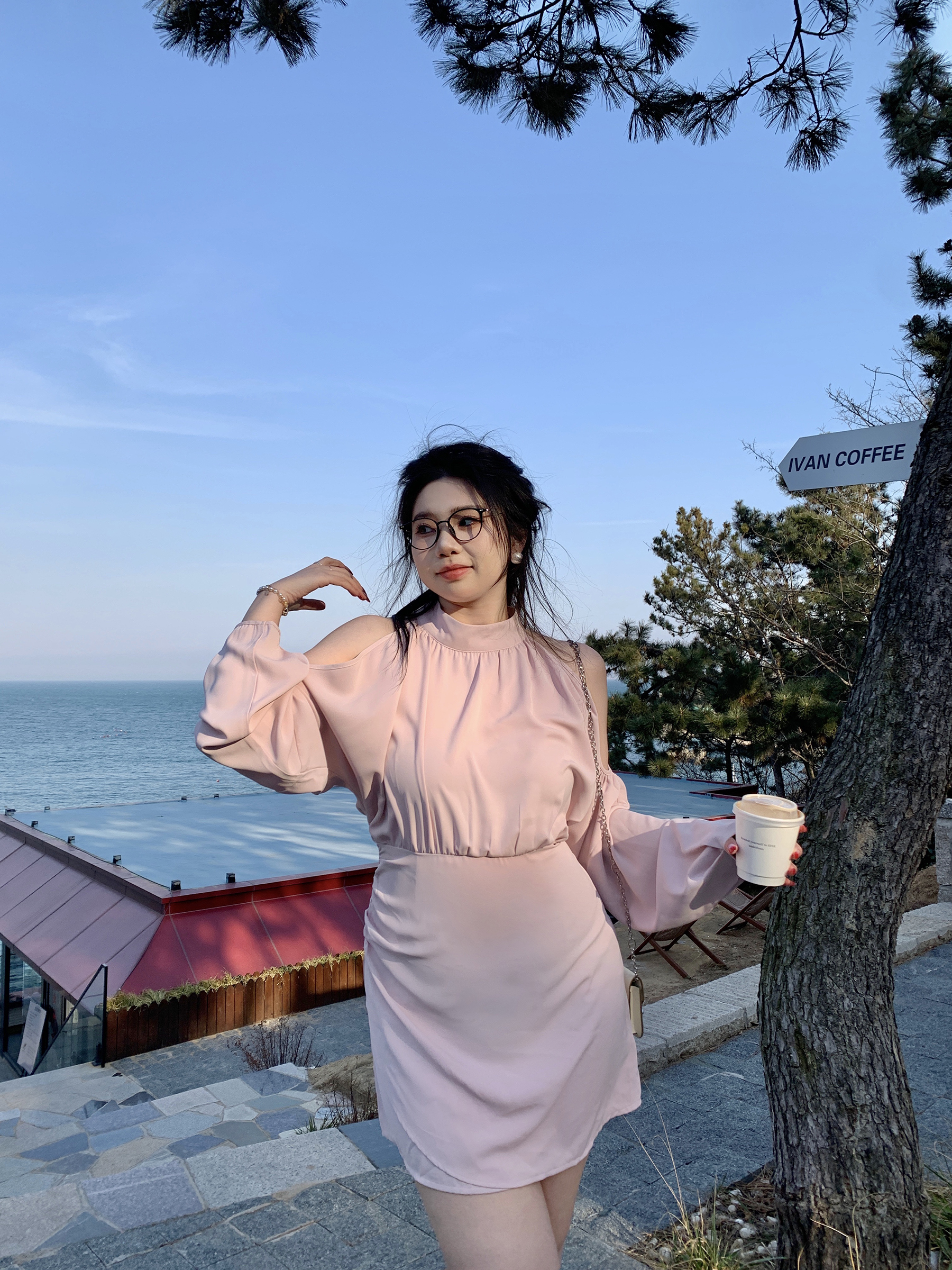 Plus Size Off-Shoulder Halter Long Sleeve Shirt Dress in Pure Desire Style - Trendy Chubby Fit, Fashionable Everyday Wear Plus Size Off-Shoulder Halter Long Sleeve Shirt Dress in Pure Desire Style - Trendy Chubby Fit, Fashionable Everyday Wear