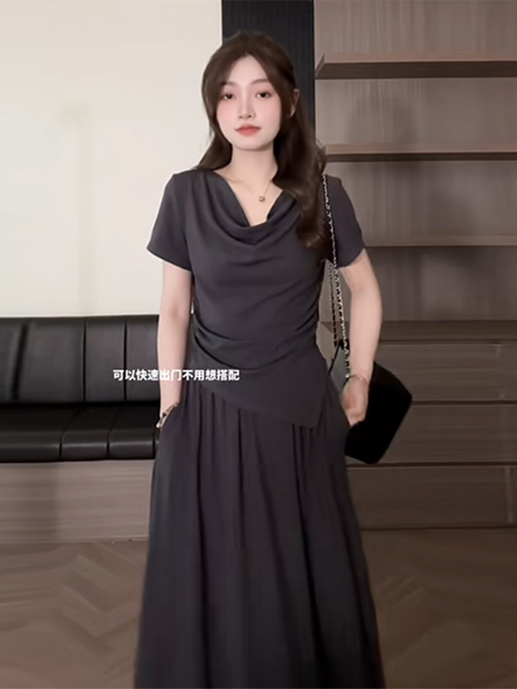 Plus Size Off-Shoulder Short Sleeve T-Shirt and Skirt Two-Piece Set for Women, Casual Summer Outfit, Slimming Fashionable Style Plus Size Off-Shoulder Short Sleeve T-Shirt and Skirt Two-Piece Set for Women, Casual Summer Outfit, Slimming Fashionable Style