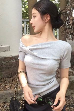 Plus Size Off-Shoulder Short Sleeve T-Shirt for Women - Summer Slim Fit Twisted Design, Trendy Spicy Girl Top